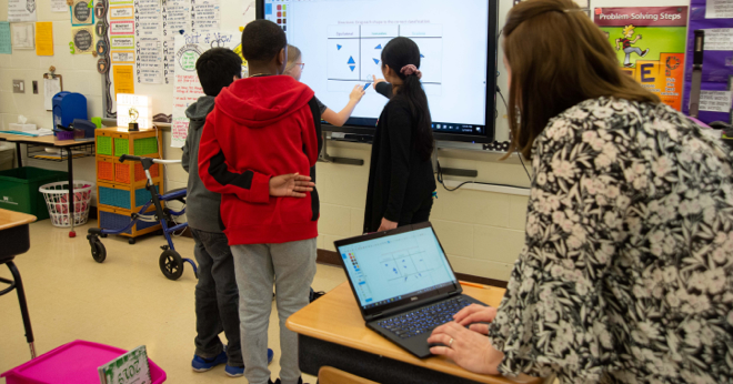 10 benefits of wireless screen sharing in classrooms