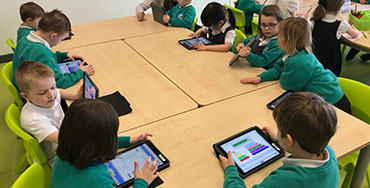 10 reasons why you need Clevertouch in your classroom thumbnail