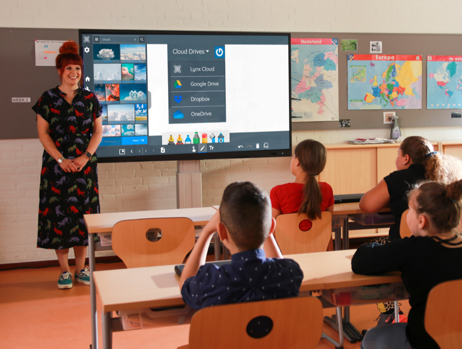 Clevertouch Academy Event_Jan 2022_CTT Product Card_Image 2